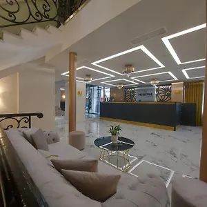 Modern Revival Luxury סלוניקי