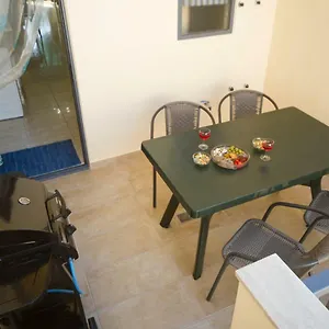 Duplex 1 Bedroom With 2 Bathrooms- Sleep 4 Sliema